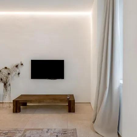 Apartment App 103 Palazzo Cavour *