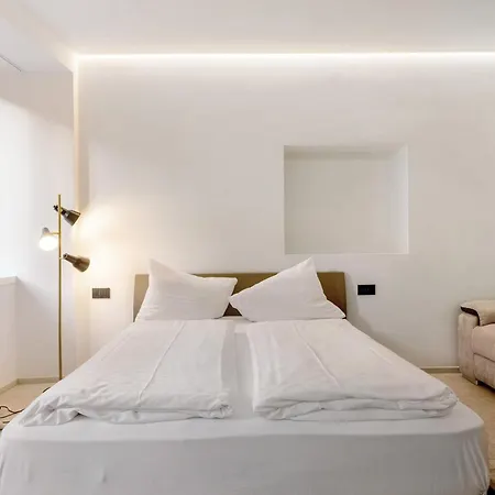 App 103 Palazzo Cavour Lägenhet *